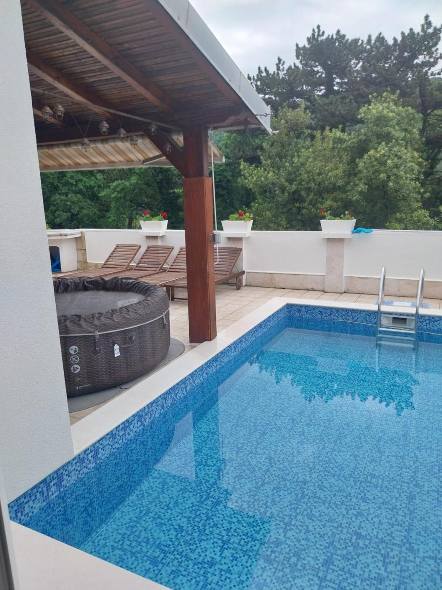 רייקה Vila Brig 108 - Private Swimming Pool And Jacuzzi מראה חיצוני תמונה